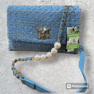 NWT - Luxury BADGLEY MISCHKA TEXTURED MESSENGER BAG Light Blue  - New In Package